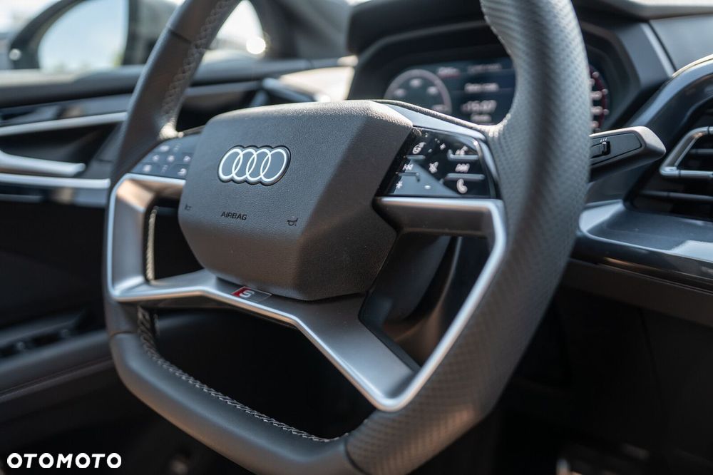 Audi Q4 e-tron - 23