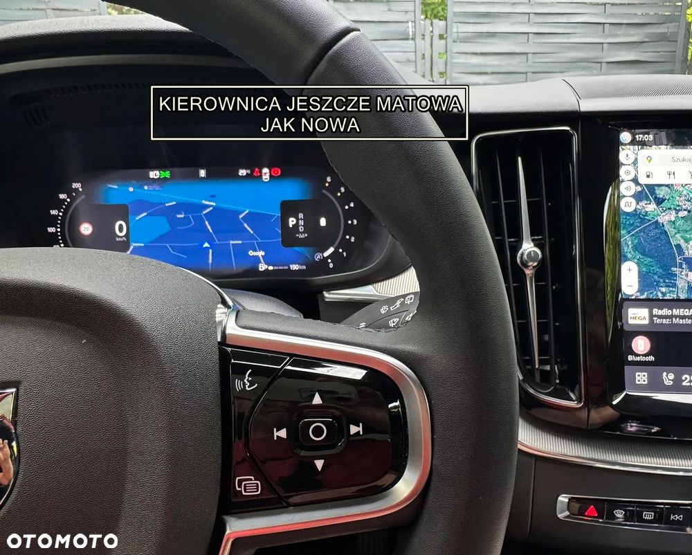 Volvo XC 60 B4 D AWD Plus Dark - 17