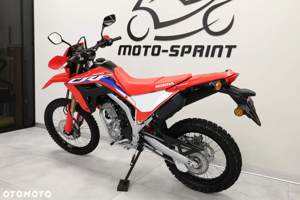 Honda CRF - 9