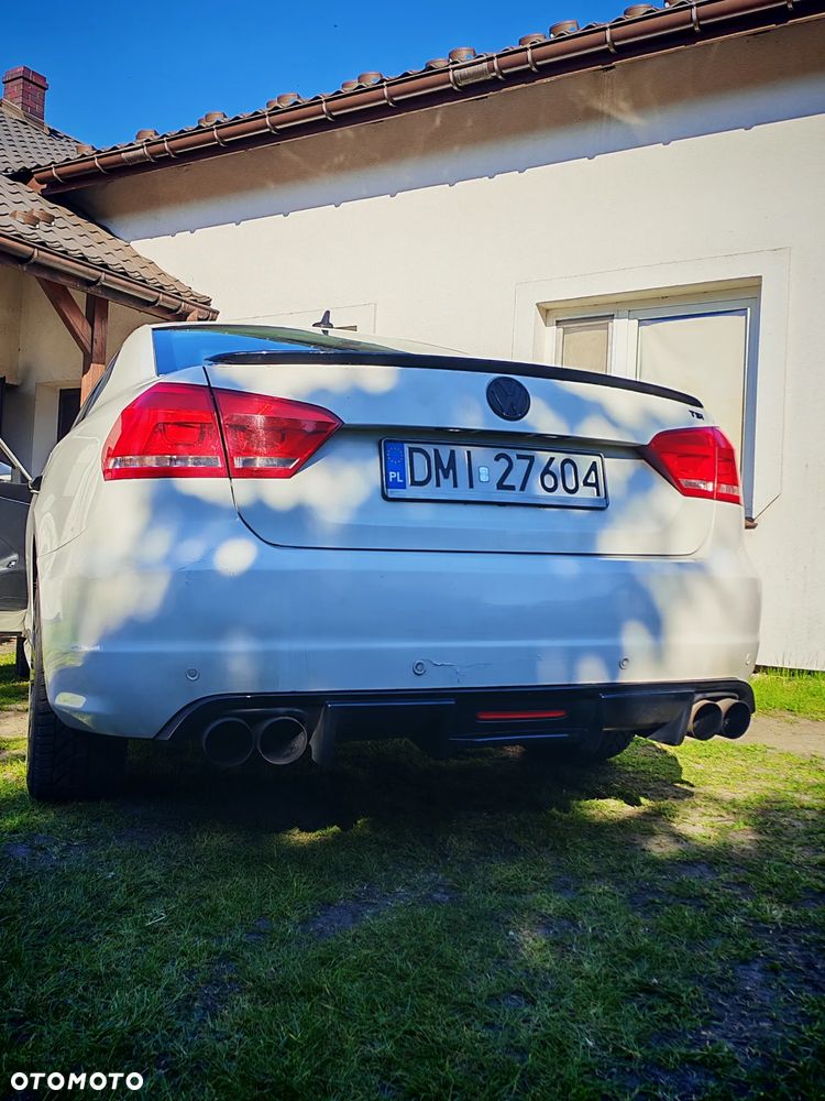 Volkswagen Passat - 20