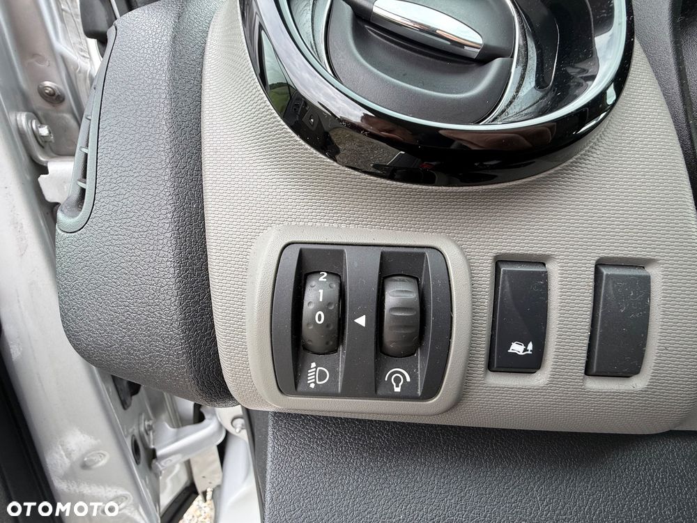 Nissan NV300 L2H1 2,9dCi (9-Si.) Premium - 18