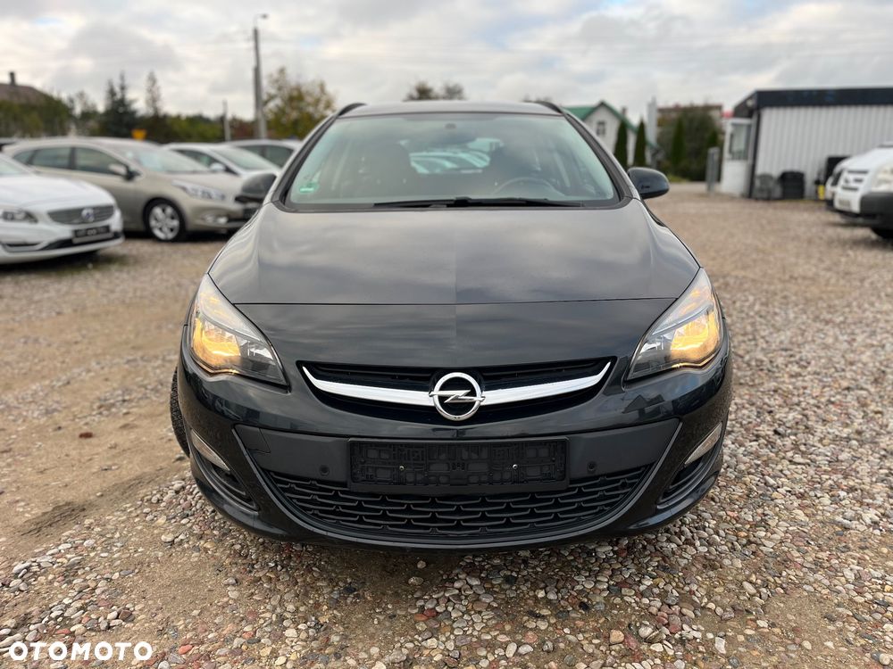Opel Astra 2014 photo 2