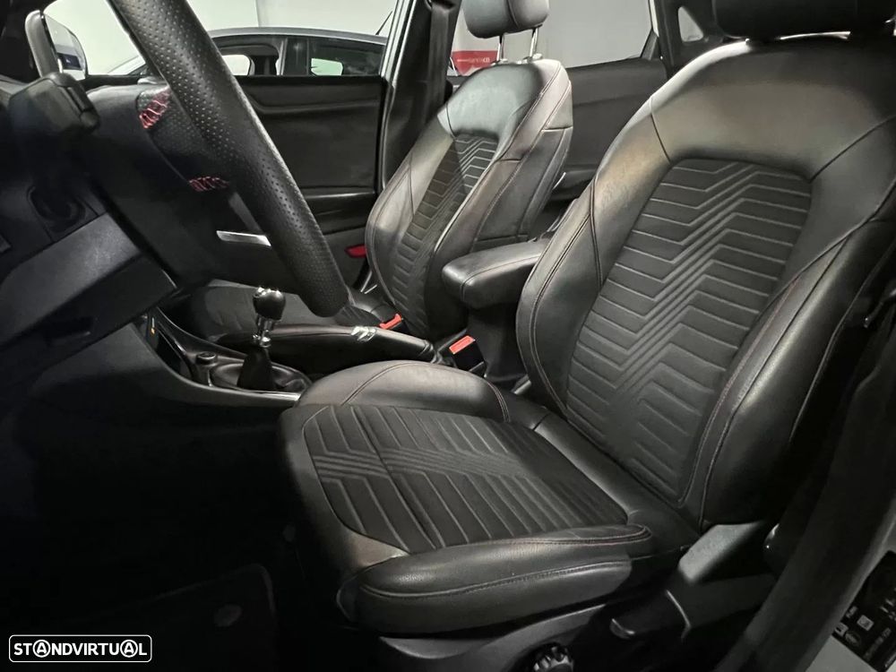 Ford Puma 1.0 EcoBoost MHEV ST-Line X Vivid Ruby Edition - 7