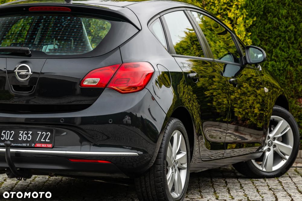 Opel Astra IV GTC 1.4 Active - 18