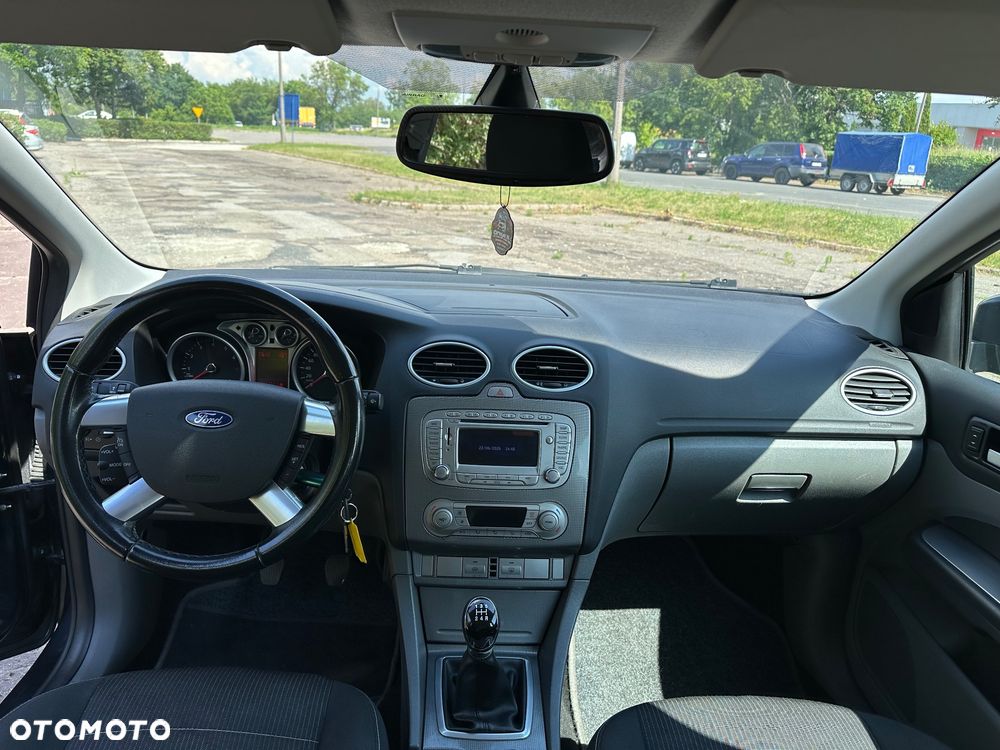 Ford Focus 1.8 Titanium - 15