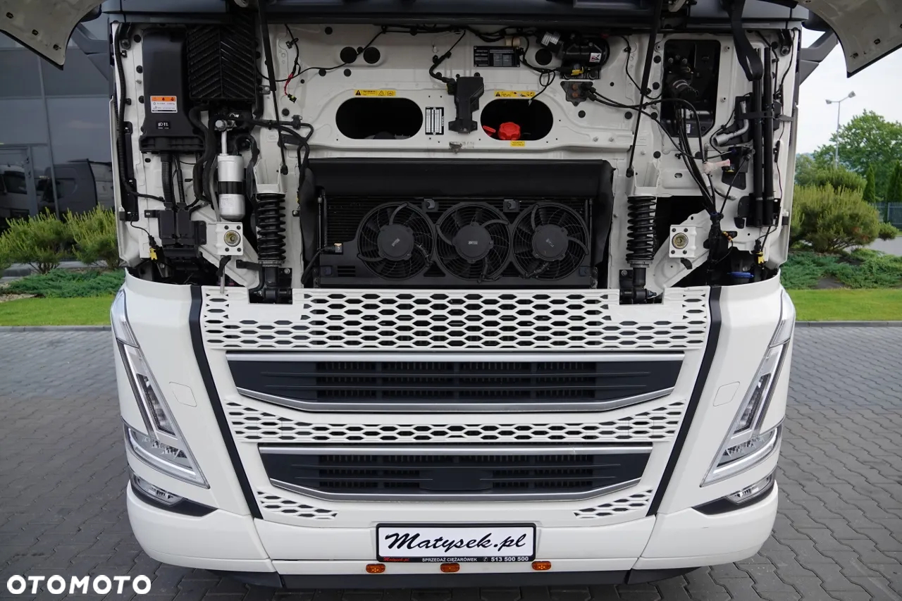Volvo FH 500 / KLIMA POSTOJOWA  / PO KONTRAKCIE SERWISOWYM / SPROWADZONY - 35