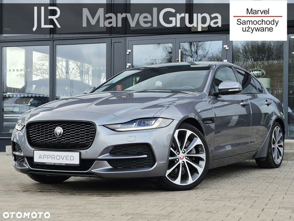 Jaguar XE - 2