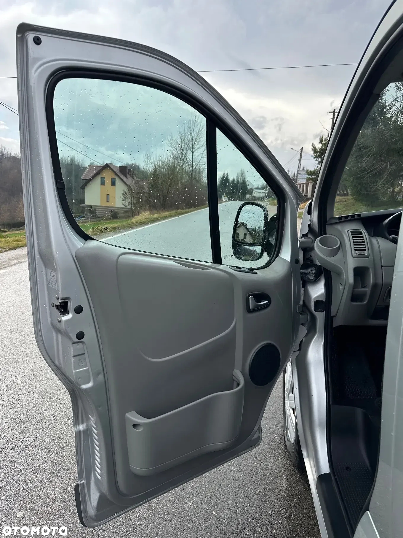 Opel Vivaro - 17