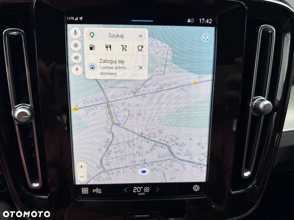 Volvo XC 40 B3 B DKG Plus Bright - 39