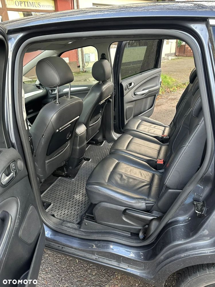 Ford S-Max 2.0 TDCi DPF Titanium - 12