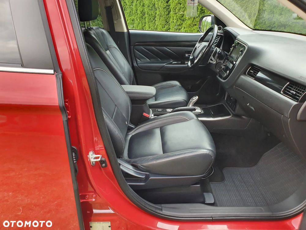 Mitsubishi Outlander PHEV Instyle NAVI + - 15