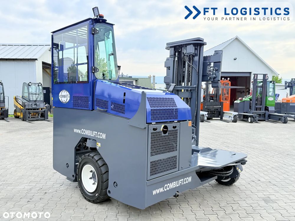 Combilift WÓZEK CZTEROKIERUNKOWY - WIELOKIERUNKOWY | COMBILIFT C4500S | GAS | TRIPLEX 5550MM | POZYCJONER WIDEŁ | WOLNY SKOK | NOWE OPONY | PO SERWISIE | STAN IDEALNY | Szeroka oferta wózków czterokierunkowych i bocznych, dopasowanych do różnorodnych potrzeb i zastosowań - 29