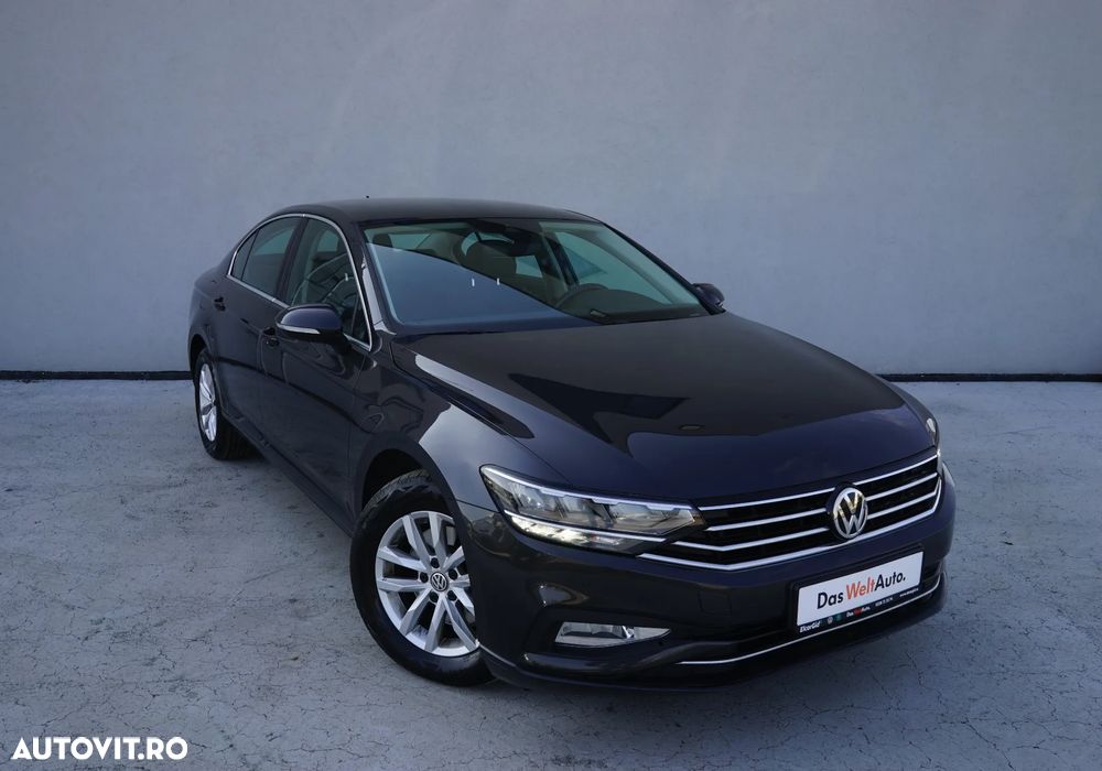 Volkswagen Passat - 8