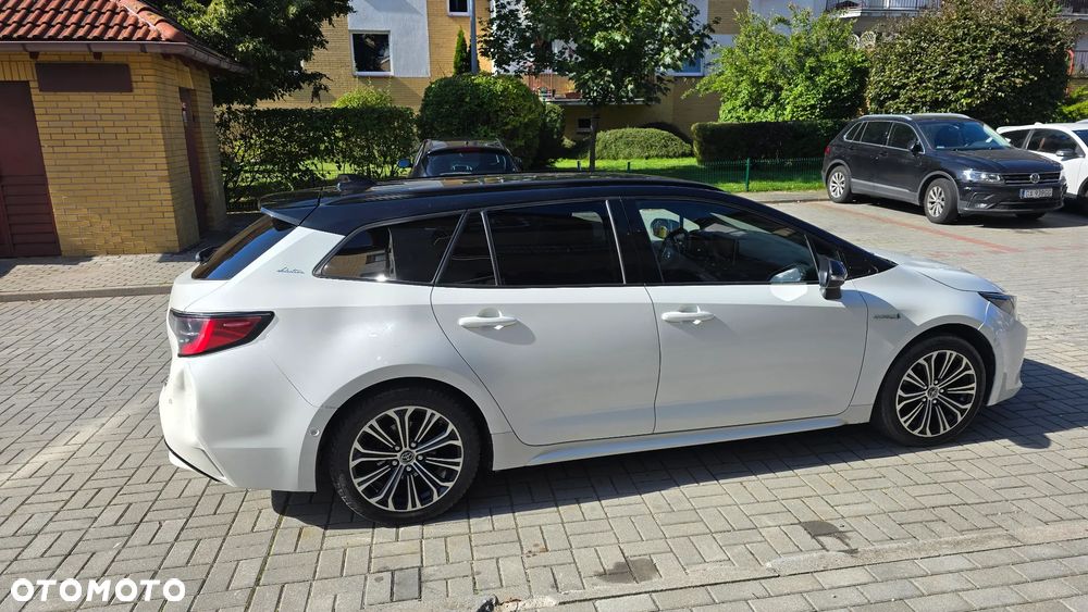 Toyota Corolla 1.8 Hybrid Selection - 4