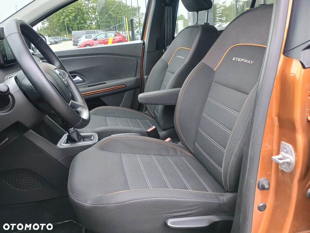 Dacia Sandero 1.0 TCe Comfort CVT - 11