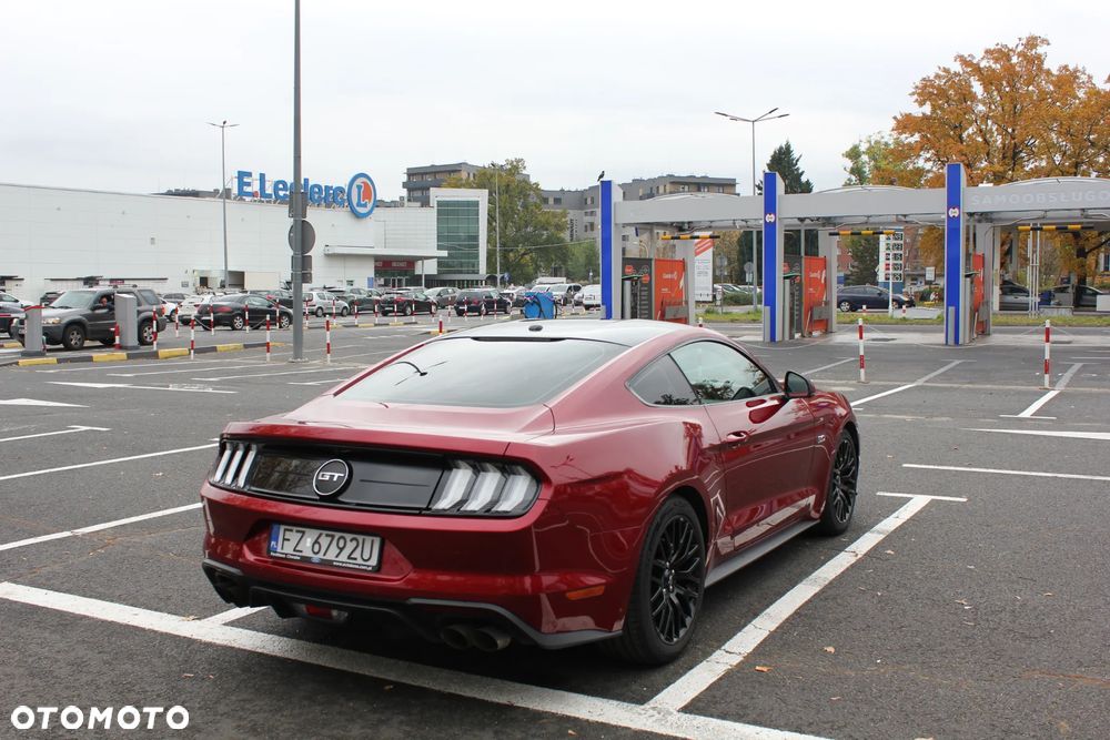Ford Mustang 5.0 V8 GT - 8