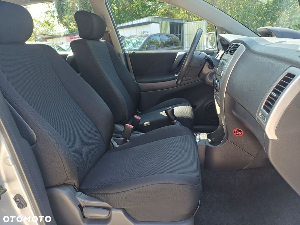 Suzuki Liana - 8