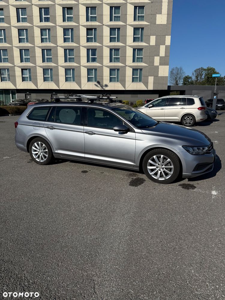 Volkswagen Passat 1.5 TSI EVO Essence DSG - 2