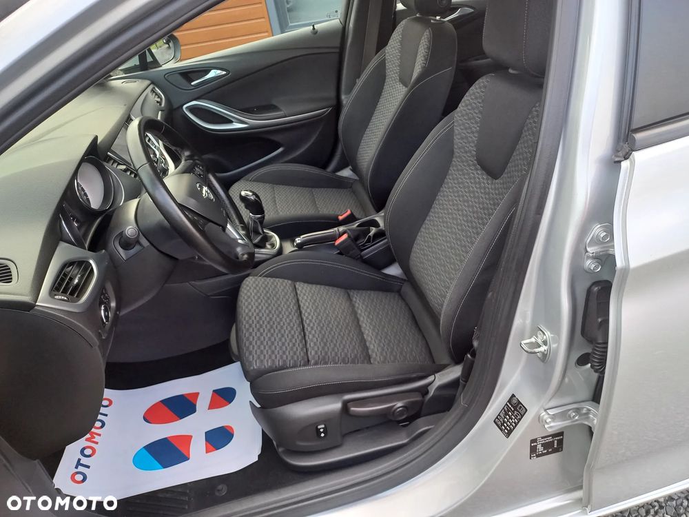 Opel Astra 1.6 CDTI Enjoy - 14