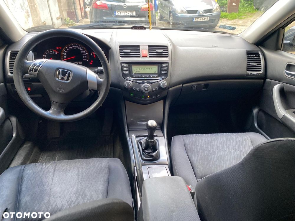 Honda Accord 2.0 Comfort - 4
