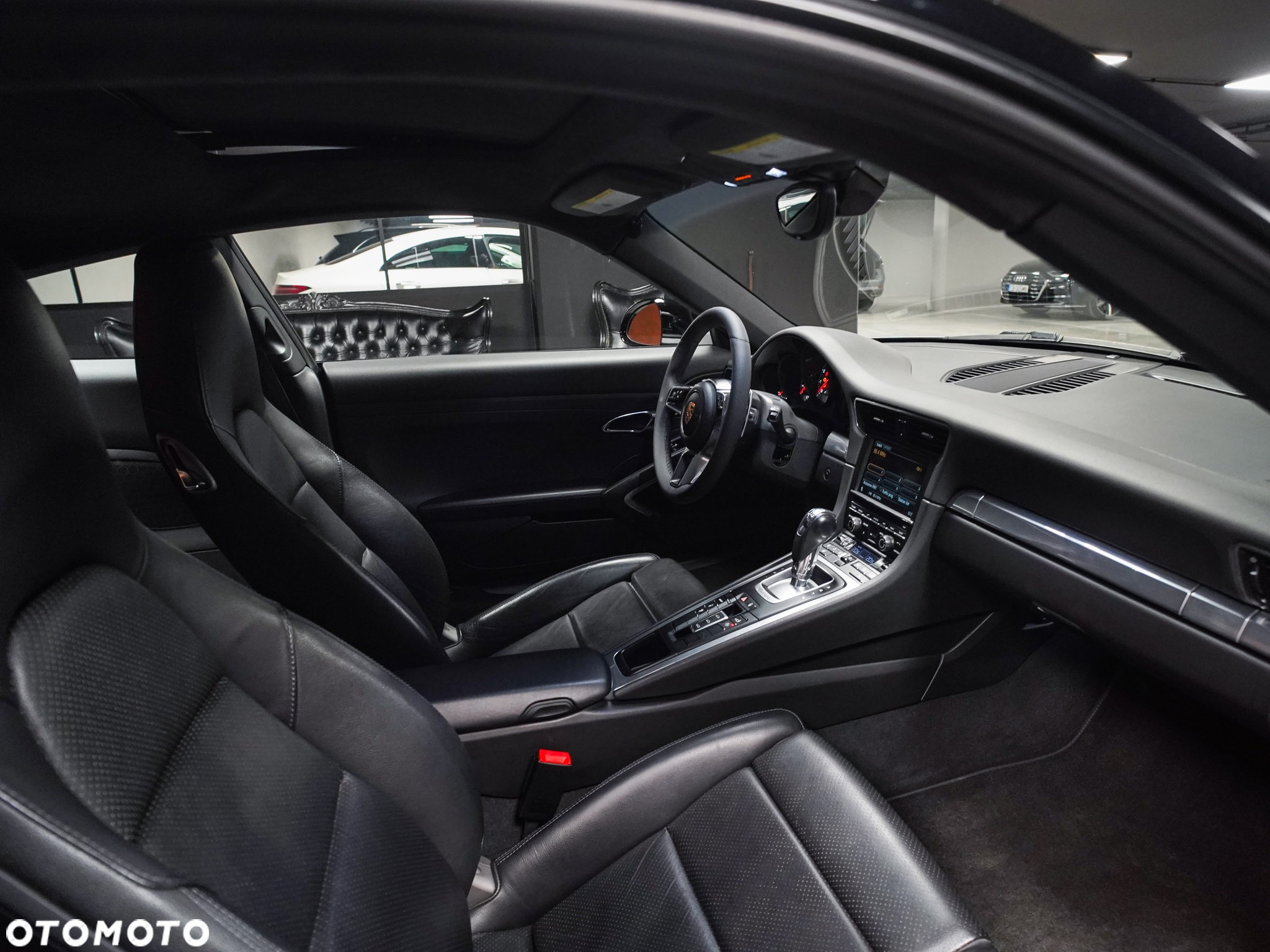 Porsche 911 Carrera S PDK - 23