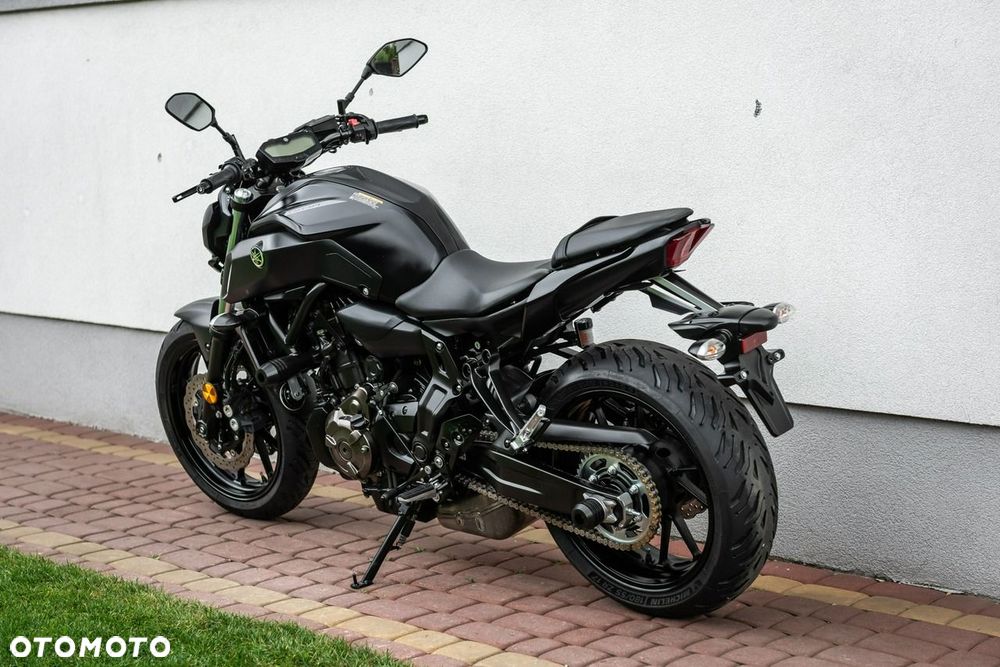 Yamaha MT - 8