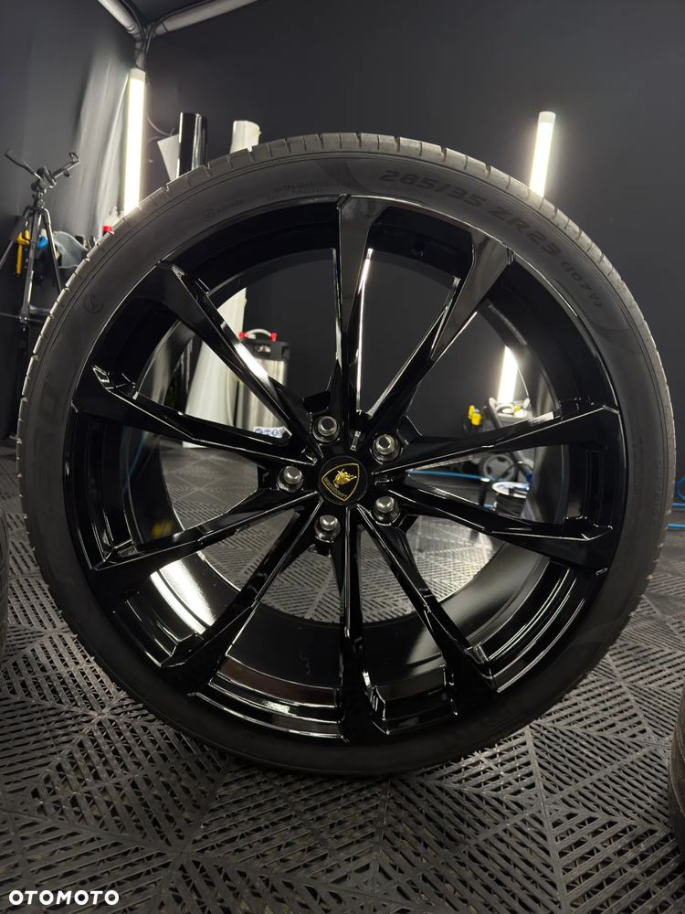 Oryginalne felgi Lamborghini Urus 23" + opony Pirelli P Zero – komplet - 2