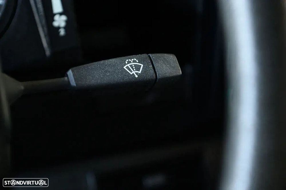 Land Rover Defender 90 2.5 Td5 E - 42