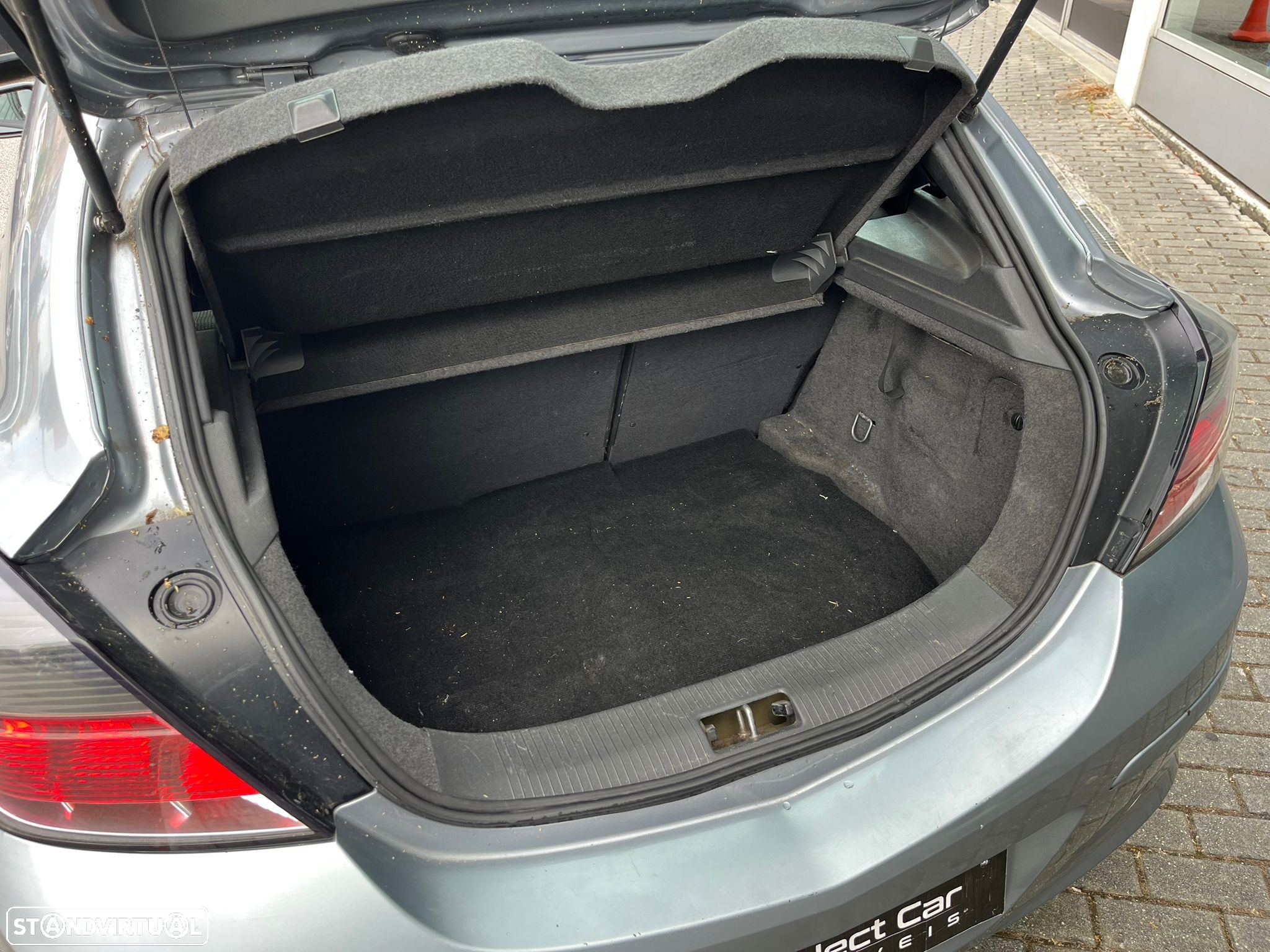 Opel Astra GTC 1.3 CDTi - 21