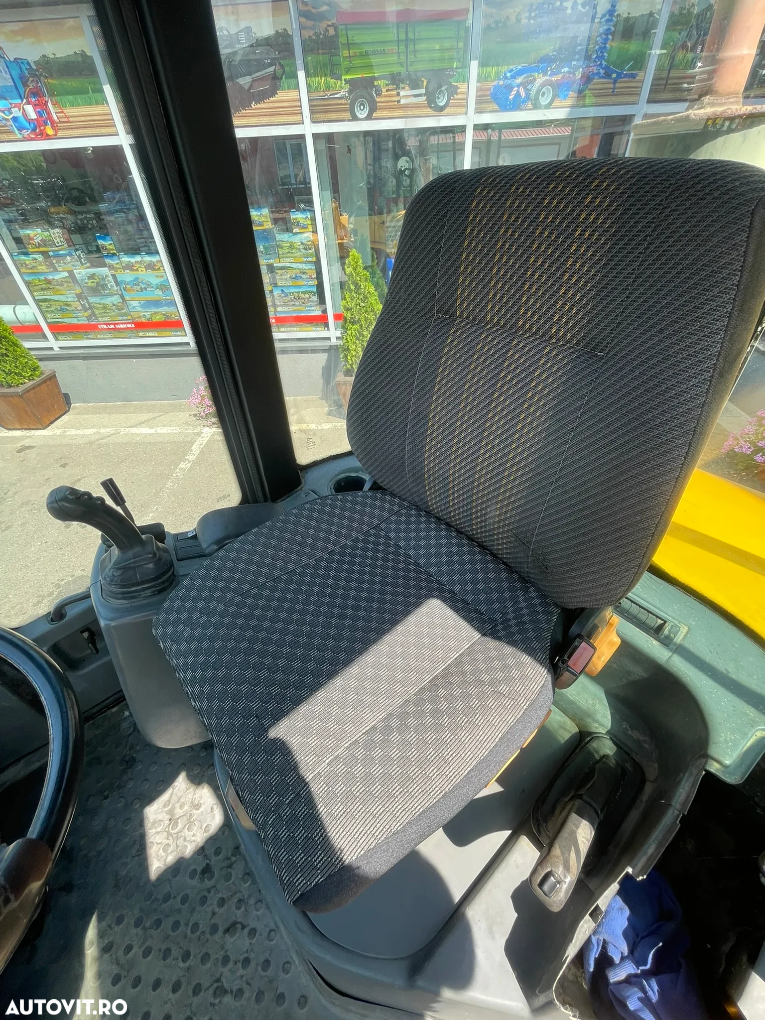 Volvo L30B - 19