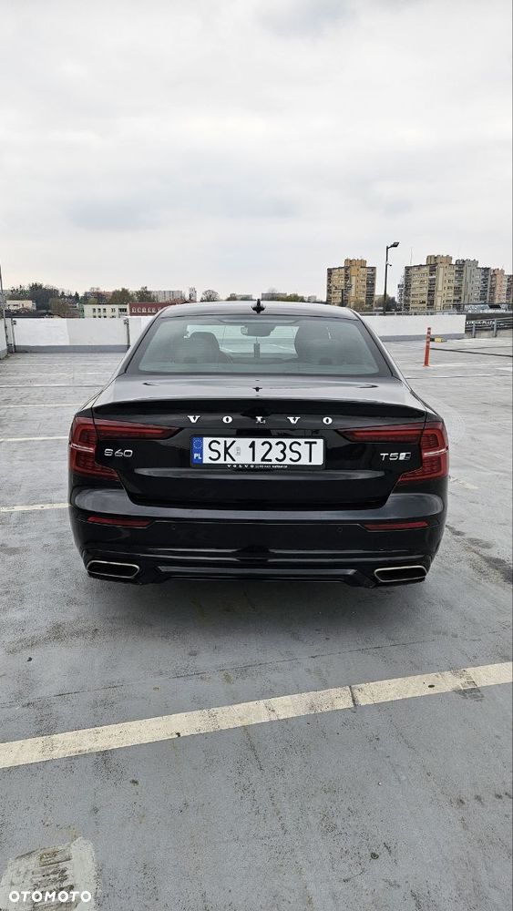 Volvo S60 T5 AWD R-Design - 24