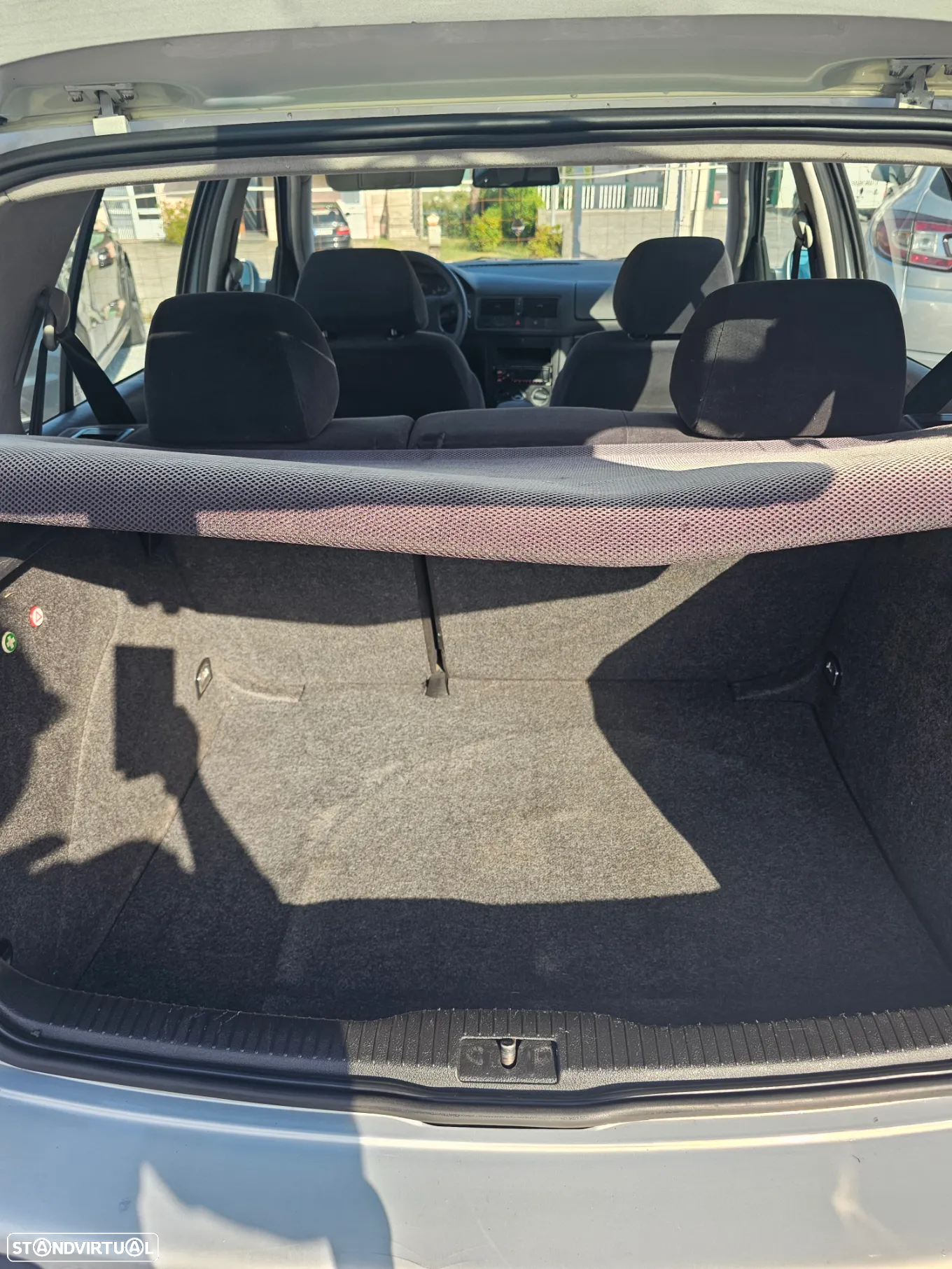 VW Golf 1.9 TDi Highline - 14