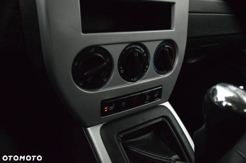 Jeep Compass 2.4 Limited - 21