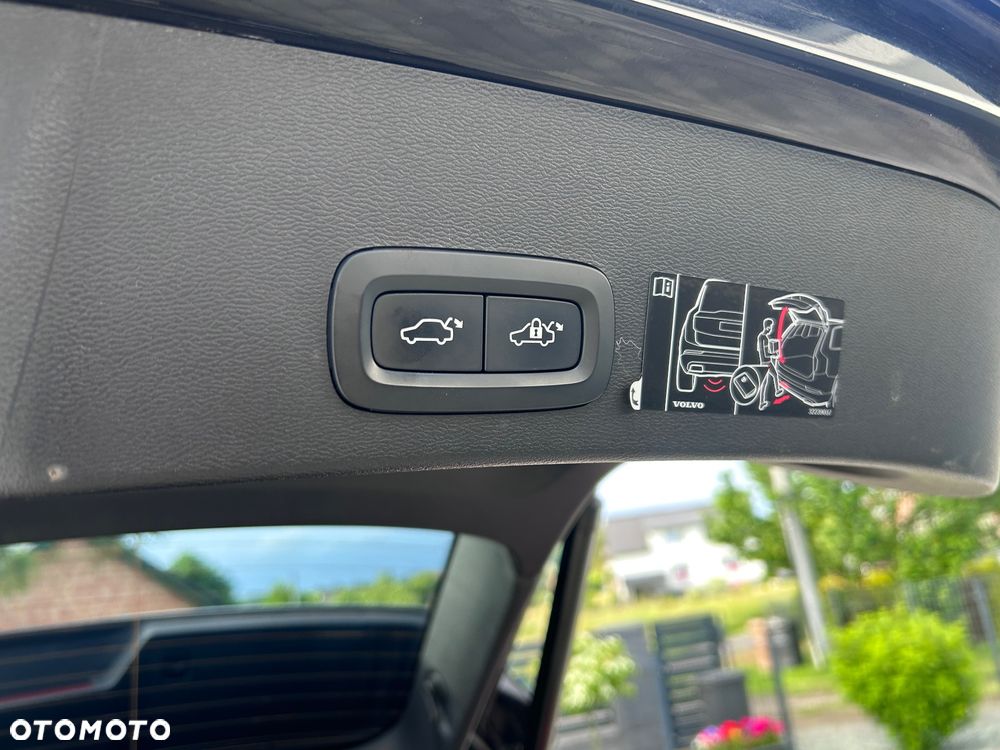 Volvo XC 40 D3 SCR Inscription - 28