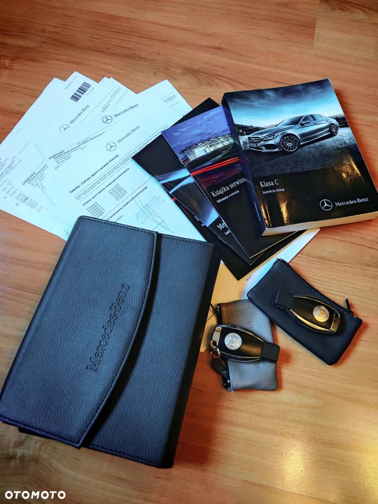 Mercedes-Benz Klasa C AMG 63 AMG Speedshift 7G-MCT - 17