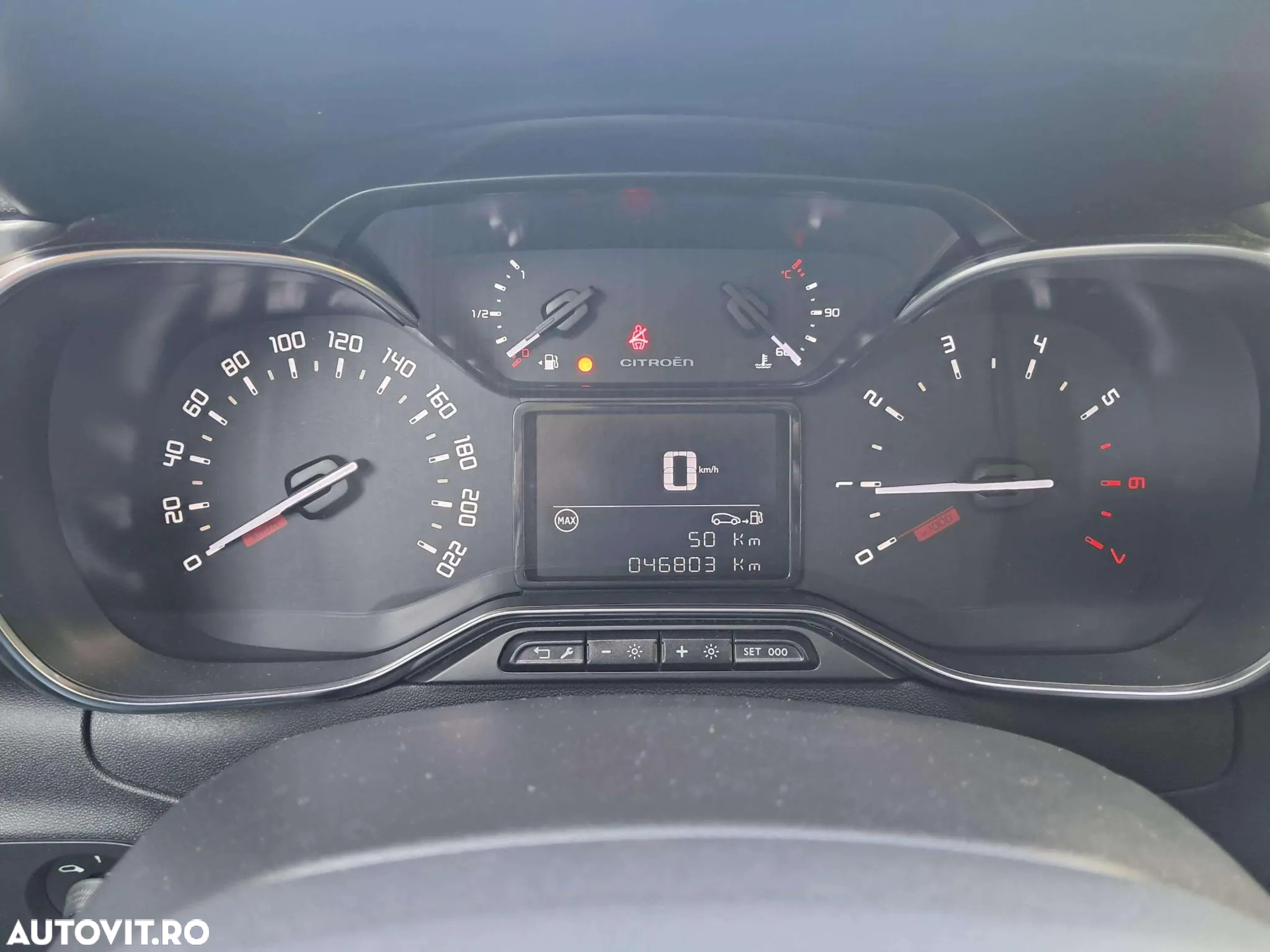 Citroën C3 1.2 PureTech S&S BVM Shine - 8
