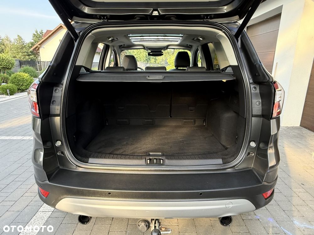 Ford Kuga 1.5 EcoBoost 2x4 ST-Line - 23