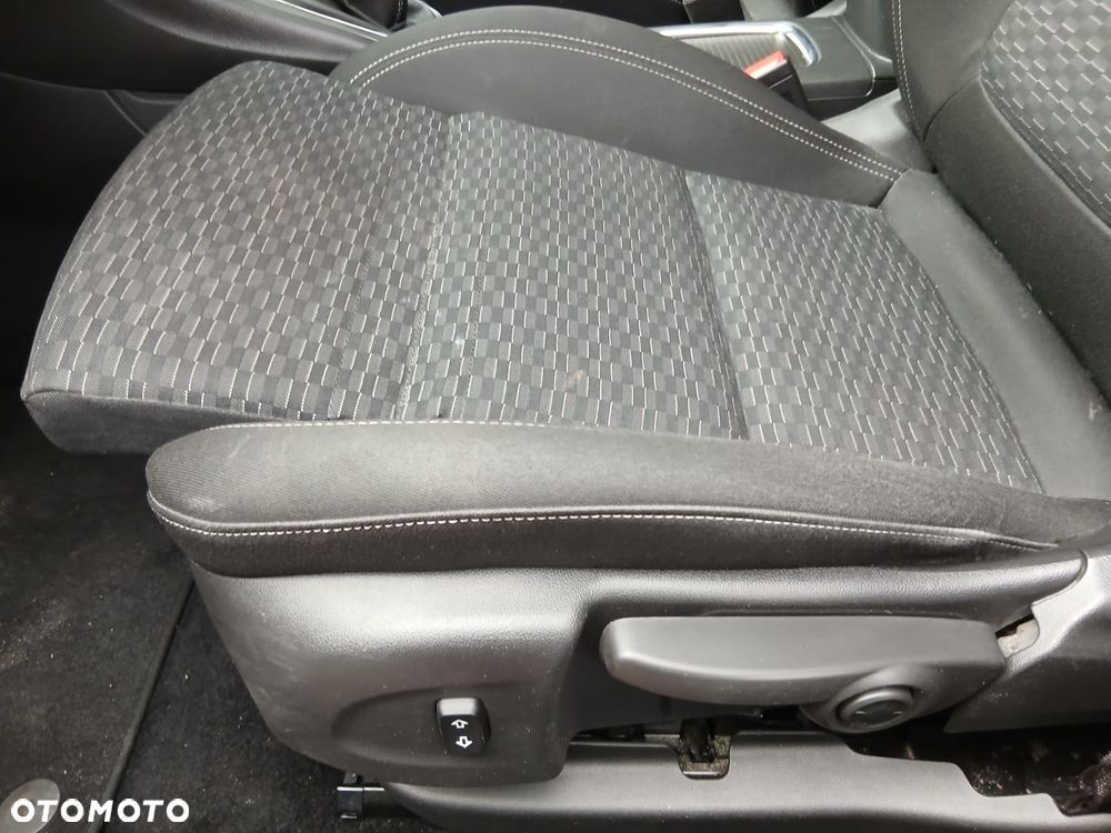 Opel Astra 1.4 Turbo Edition - 20