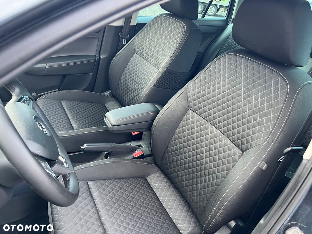 Skoda RAPID 1.2 TSI Green tec Edition - 21