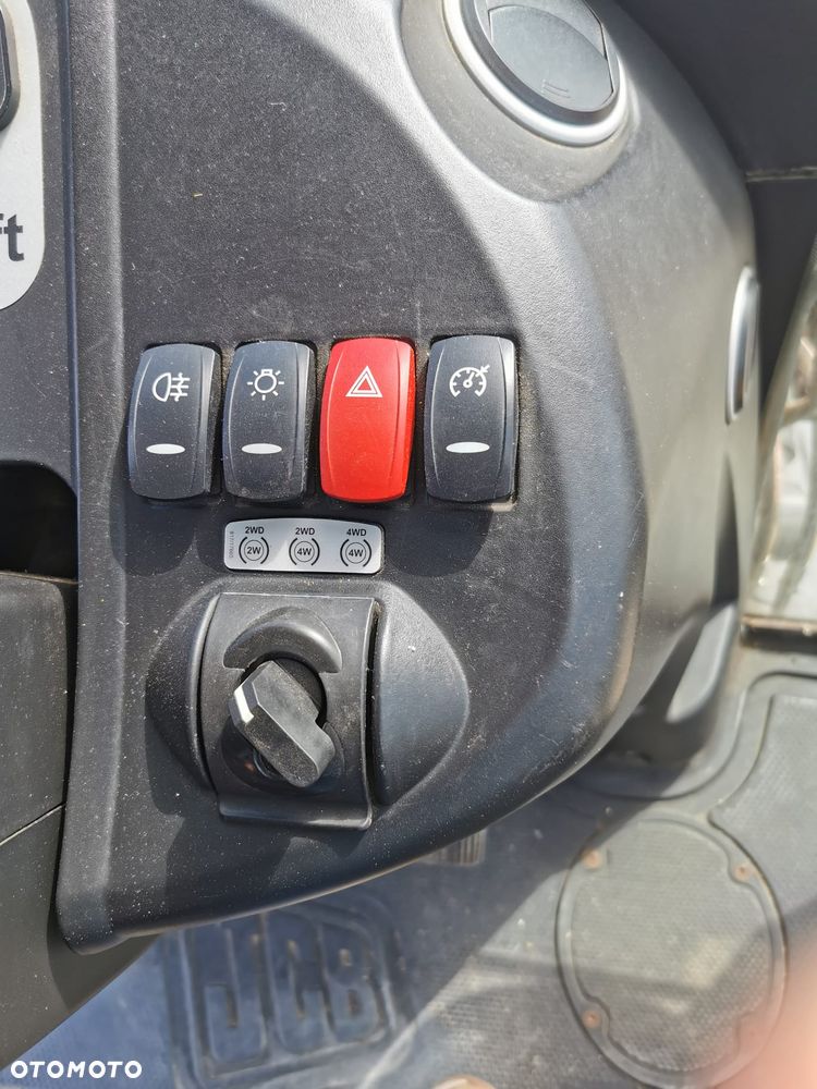JCB 3CX Powershift - 30