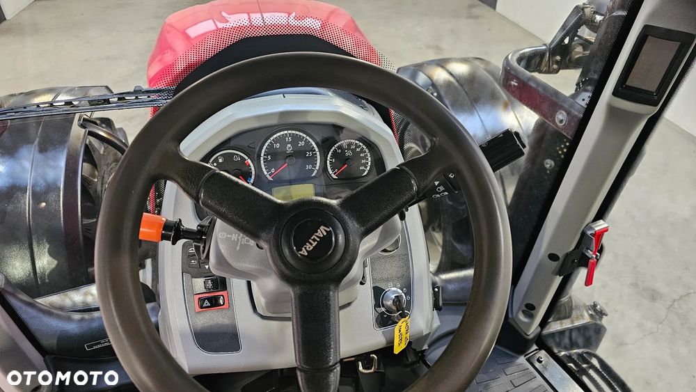 Valtra N 114 HITECH Bardzo Ładny Stan N134 A114 Massey 5611 John M - 16