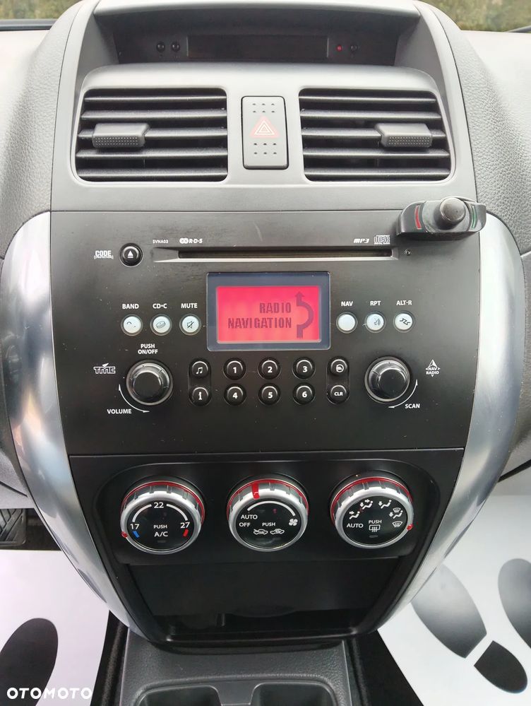 Suzuki SX4 1.6 VVT 4x4 Comfort - 11