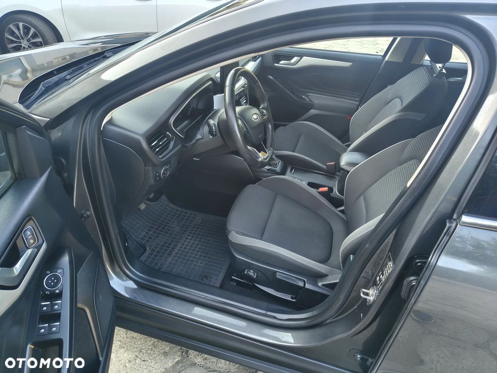Ford Focus - 11