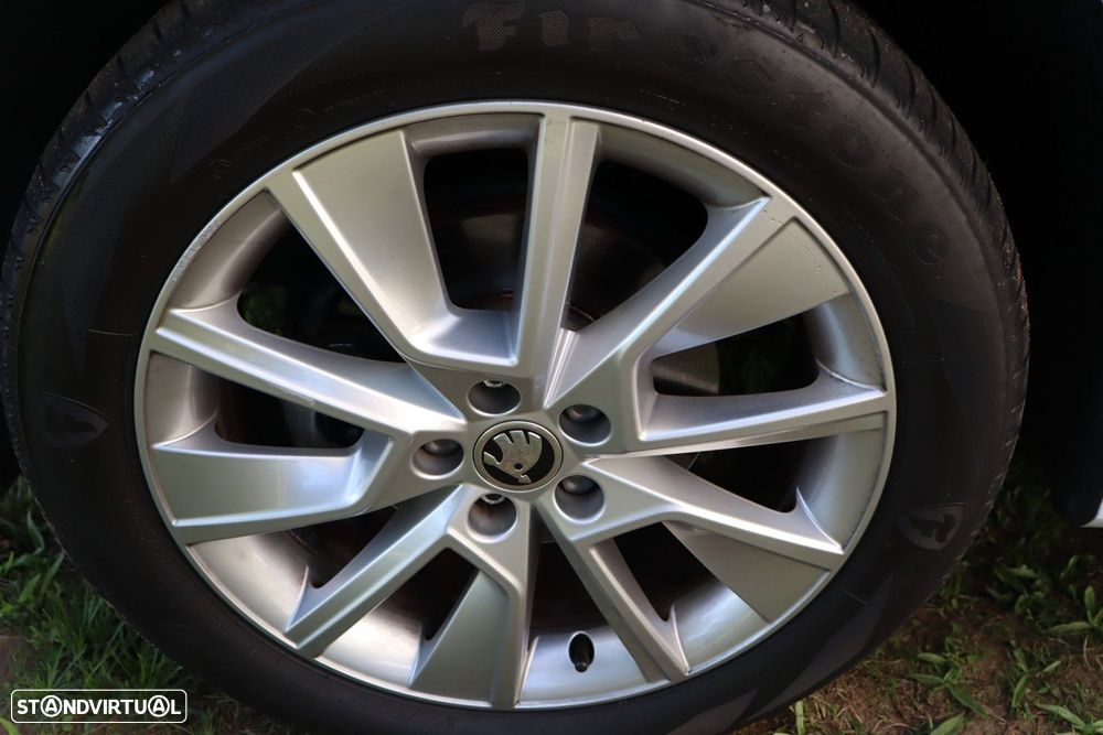 Skoda Kamiq 1.0 TSI Style - 33