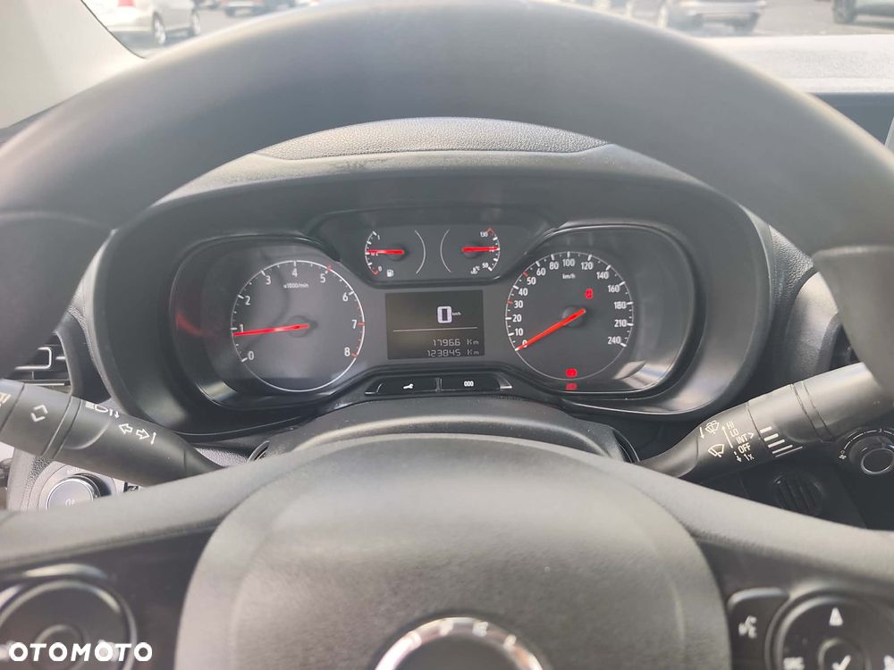 Opel Combo - 8