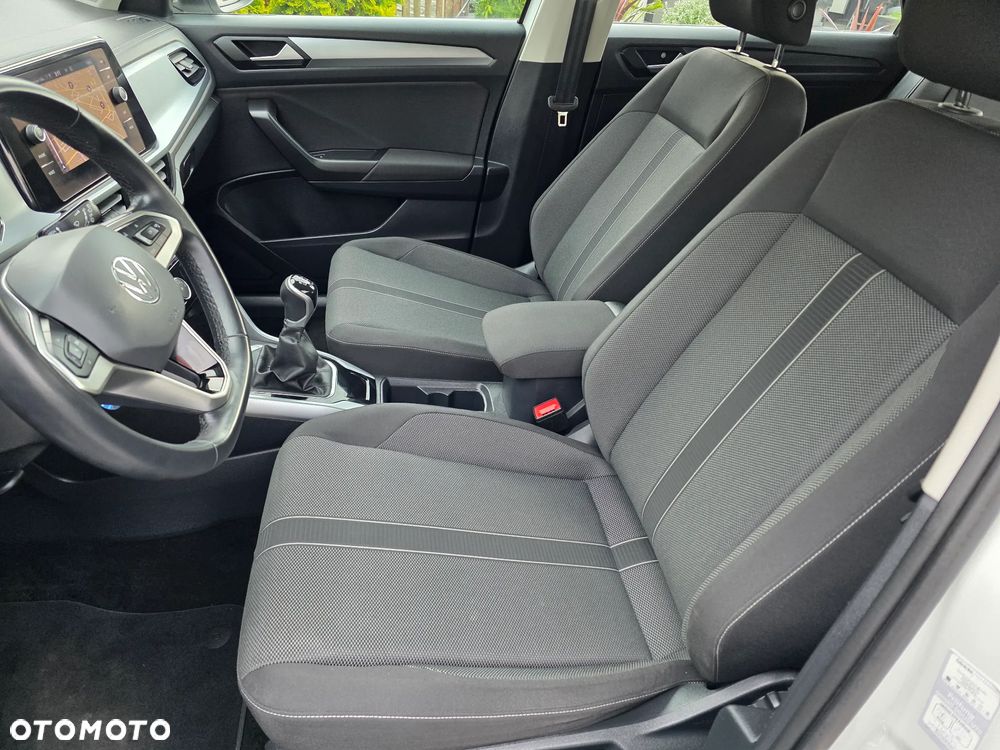 Volkswagen T-Roc - 22
