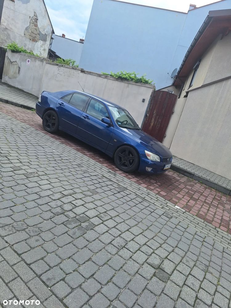 Lexus IS 200 Classic - 4