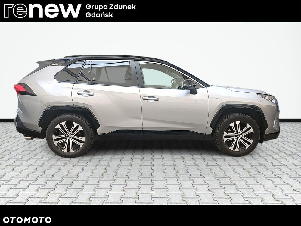 Toyota RAV4 - 6