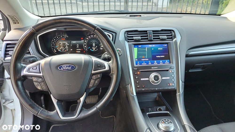 Ford Mondeo 2.0 EcoBlue Titanium - 23