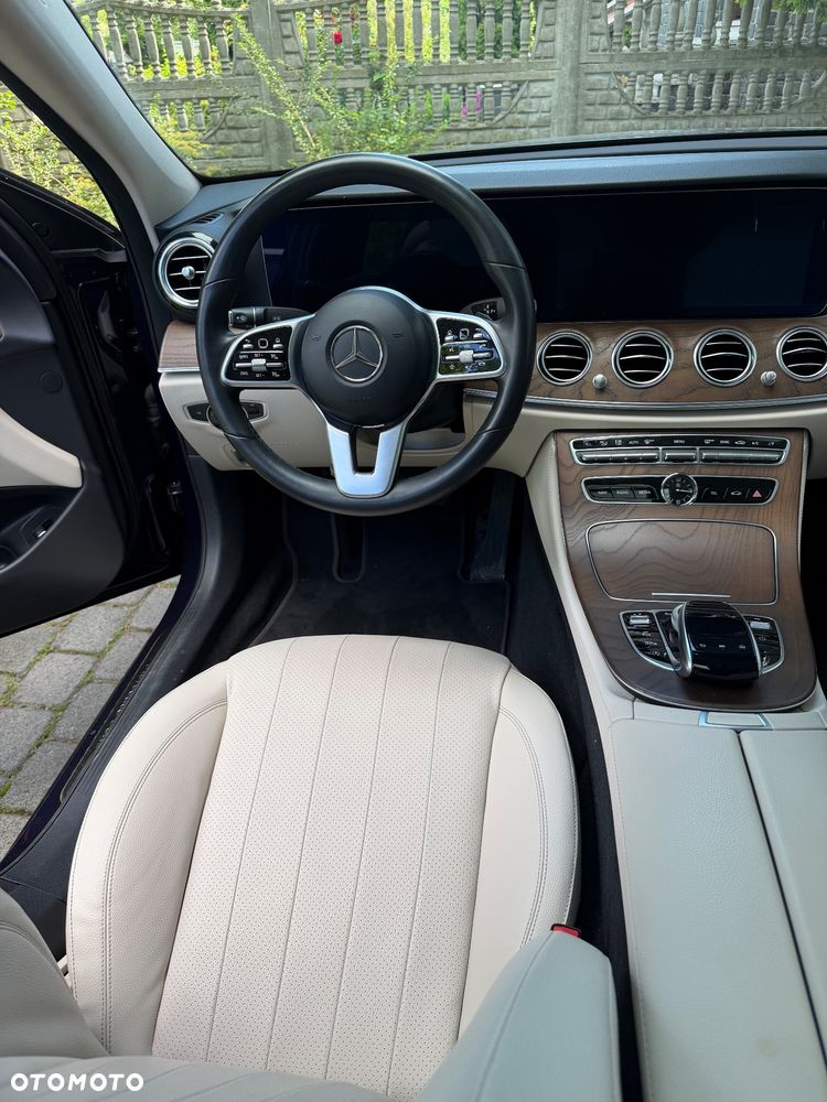 Mercedes-Benz Klasa E - 13
